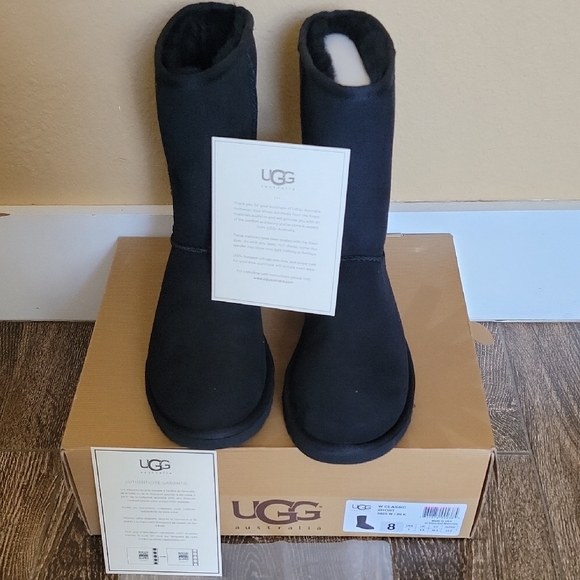 UGG Classic Black Winter Boots - Picture 9 of 16